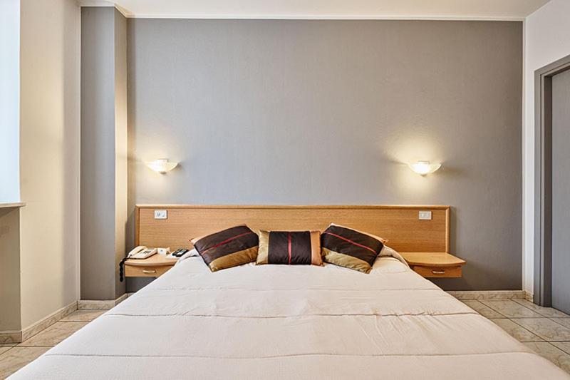 Hotel Celestino Piobesi Torinese Exterior photo